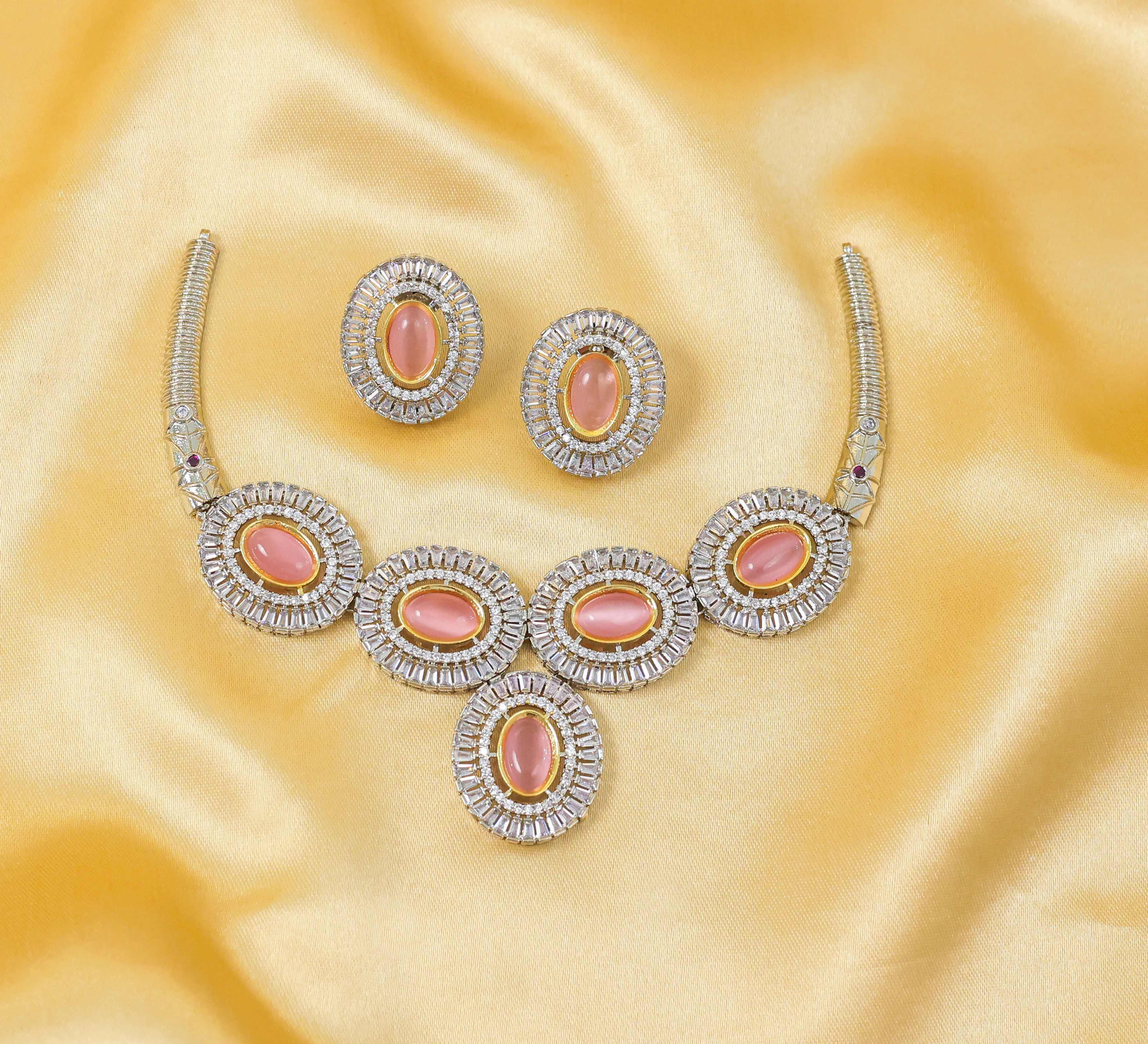 Antique Silver-Plated Necklace Set with Hydro Stones
