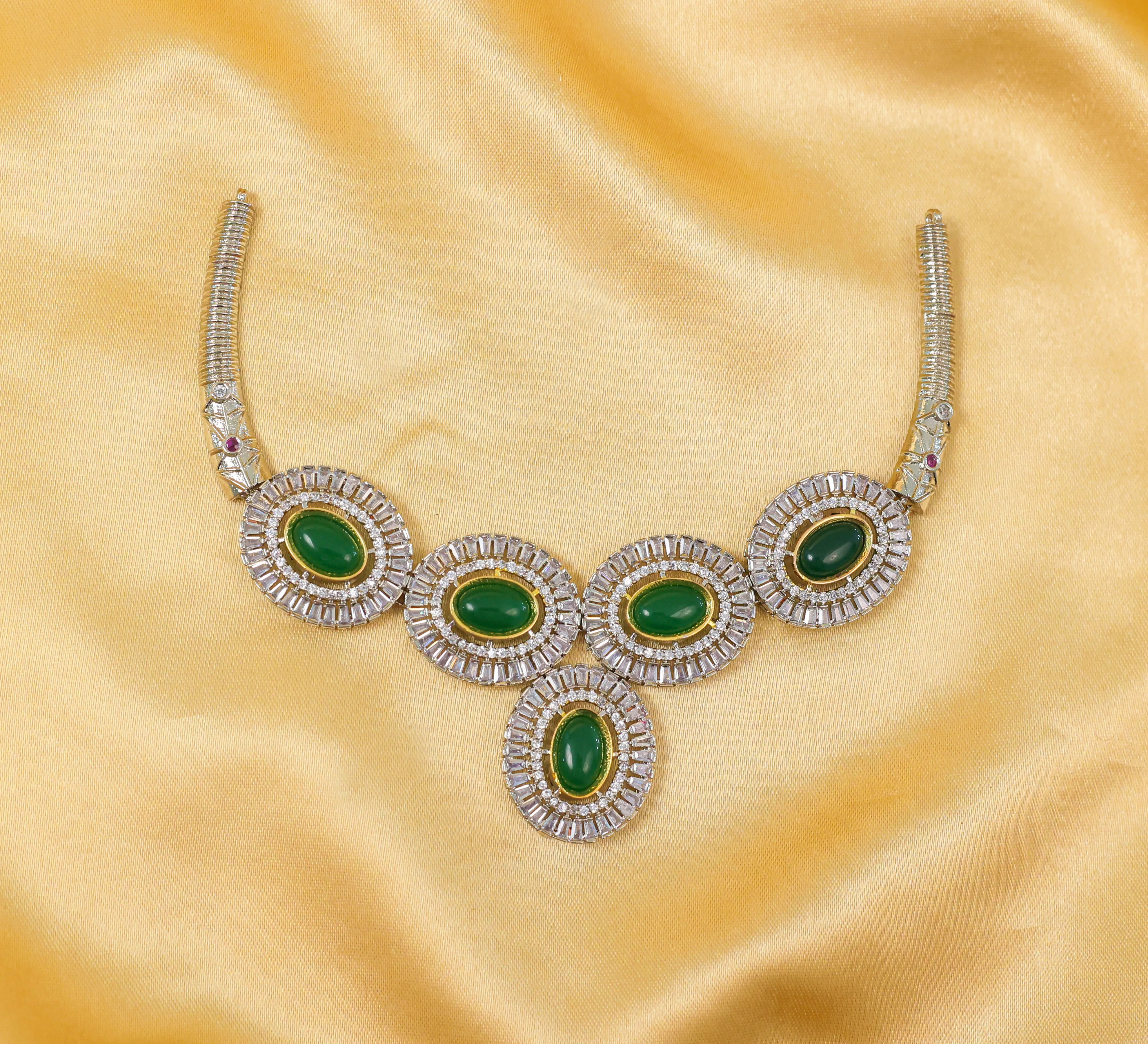 Antique Silver-Plated Necklace Set with Hydro Stones