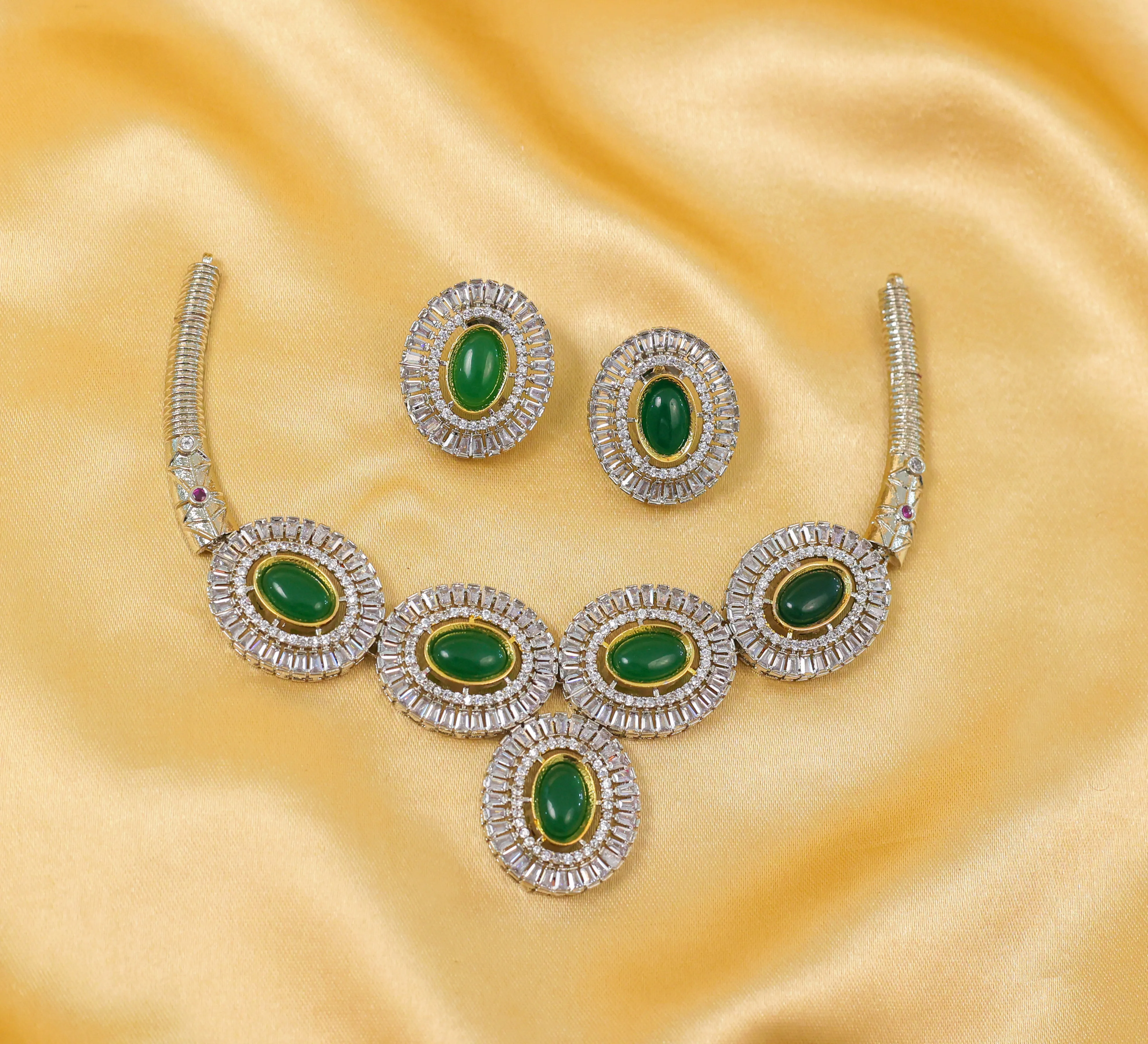 Antique Silver-Plated Necklace Set with Hydro Stones