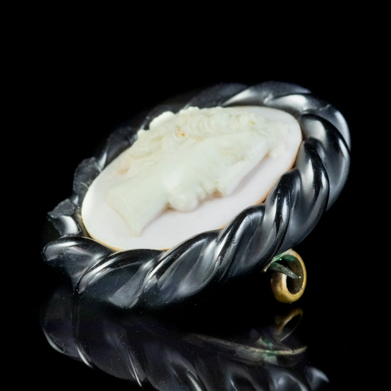Antique Victorian Angel Skin Coral Cameo Brooch Whitby Jet Frame Circa 1860
