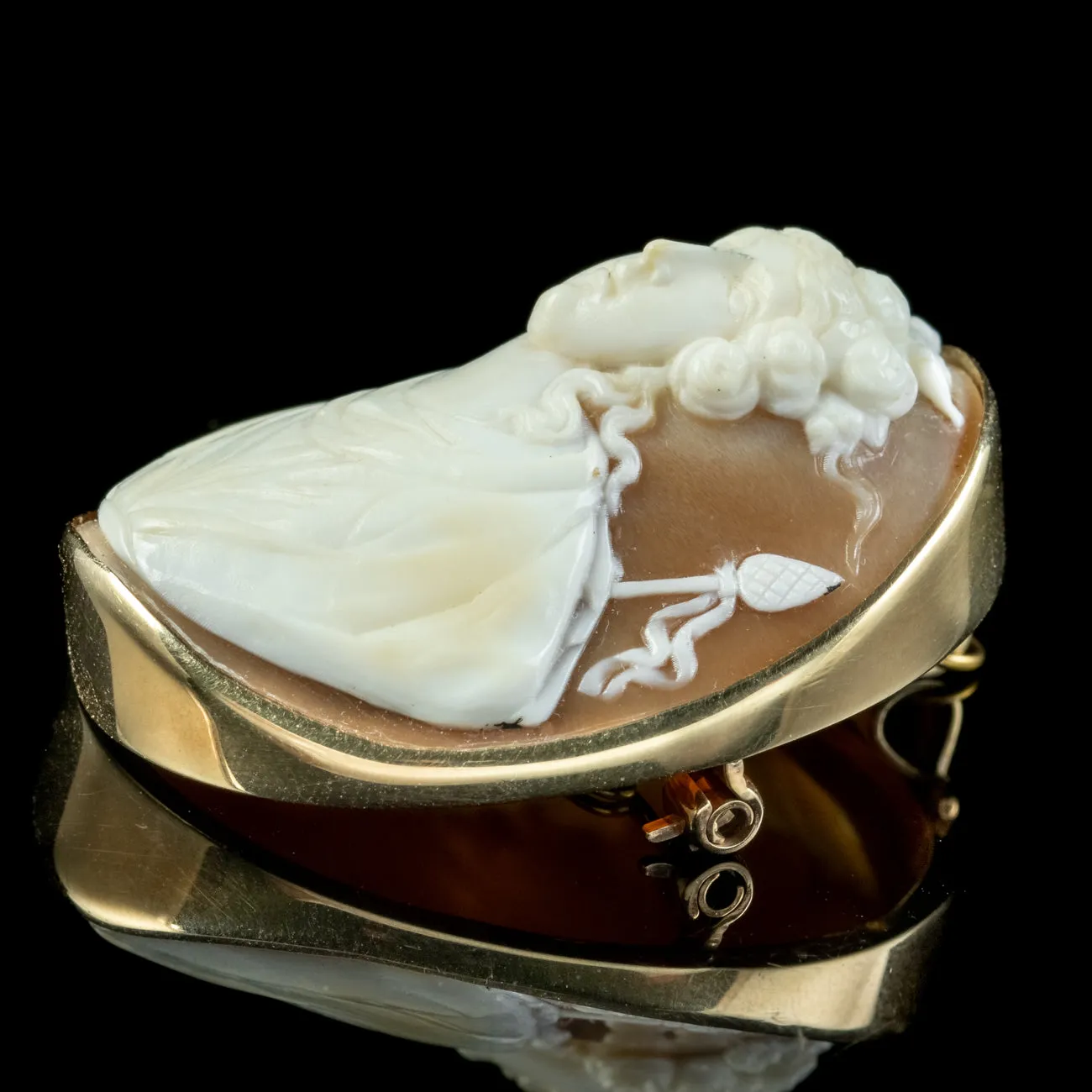 Antique Victorian Bacchus Cameo Brooch 9ct Gold Frame
