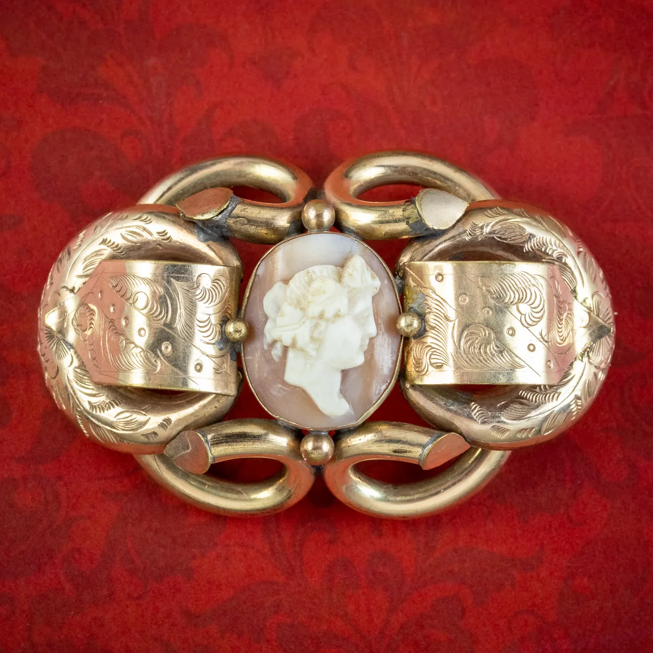 Antique Victorian Cameo Brooch Pinchbeck Gold Gilt