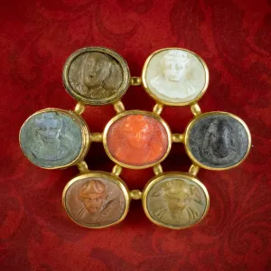 Antique Victorian Coral Lavastone Cameo Brooch 18ct Gold