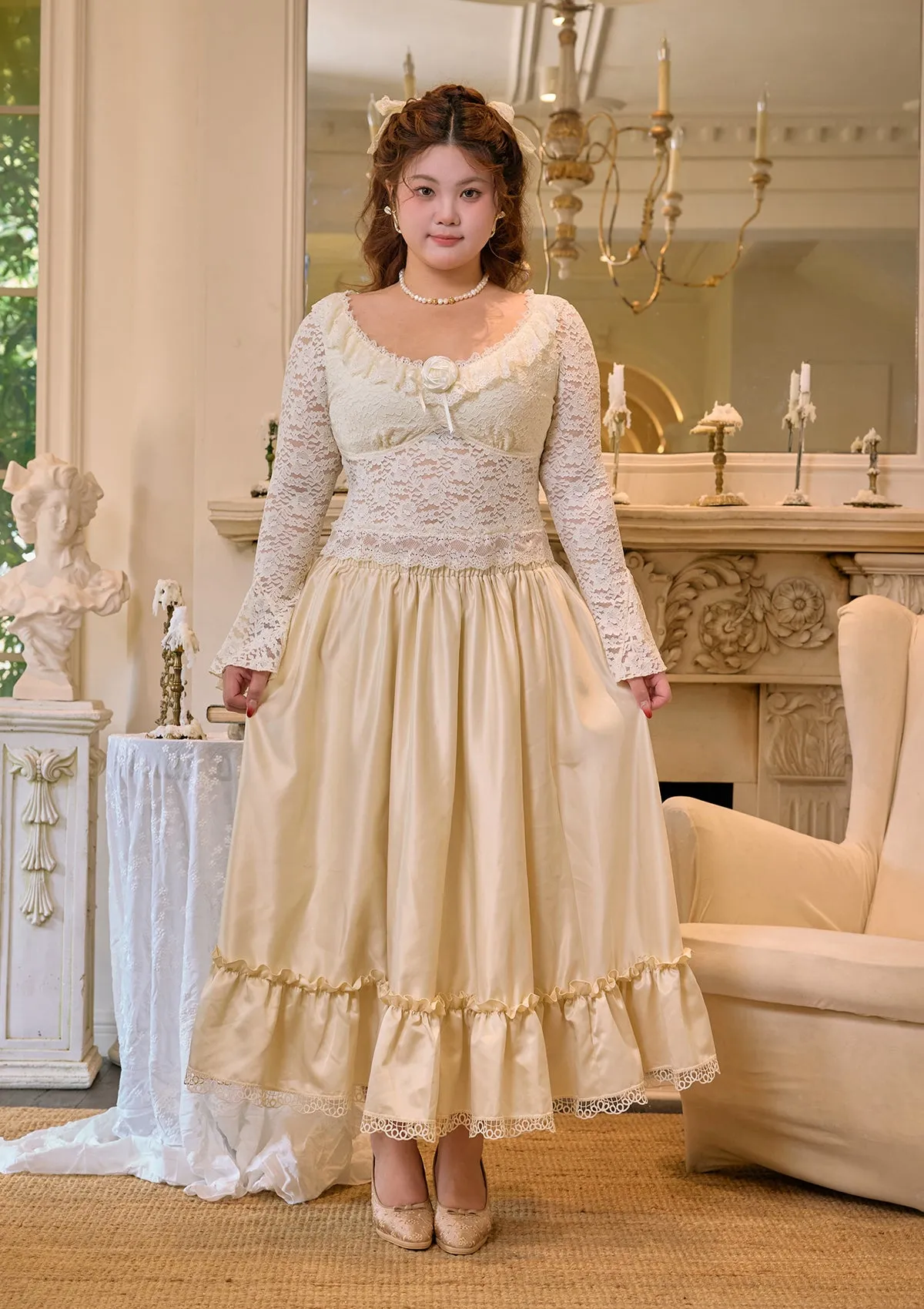 Curve & Plus White Moon Dance Top