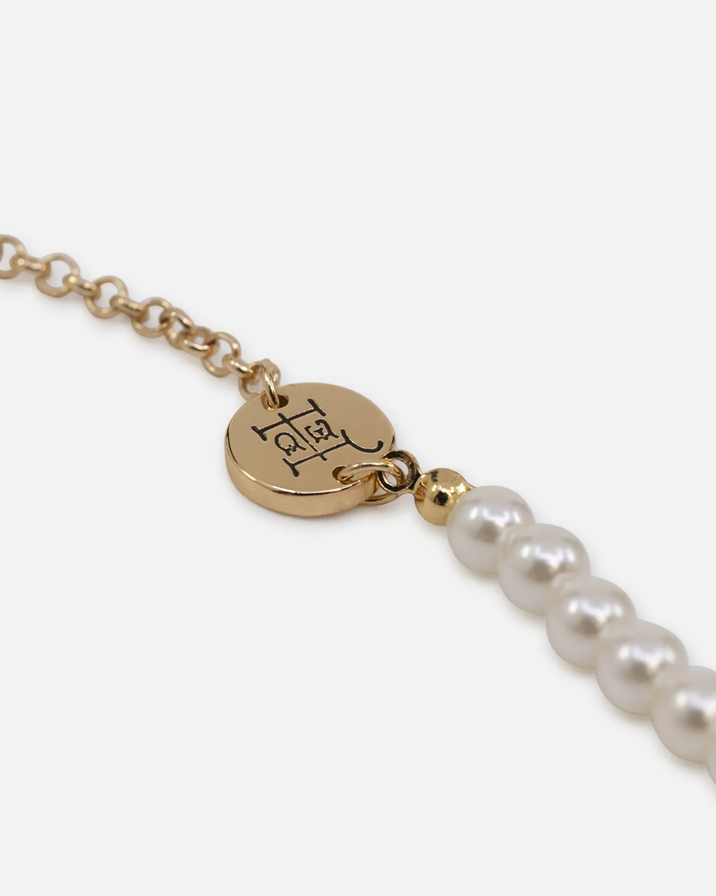 Ed Hardy Scroll Logo Carrie Pearl Necklace Gold
