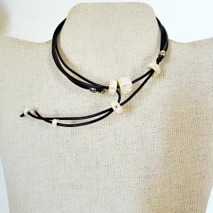 Horn delight choker necklace