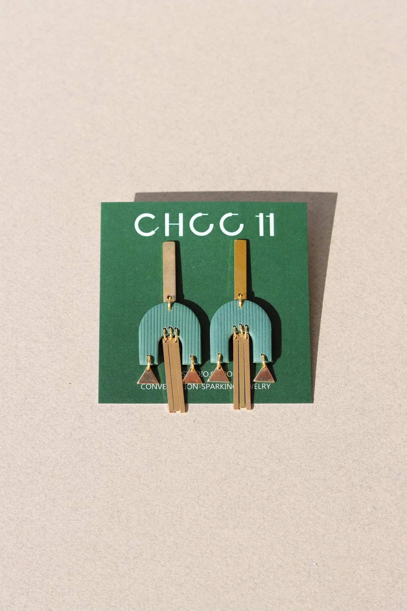 LANA EARRINGS: Hydrangea