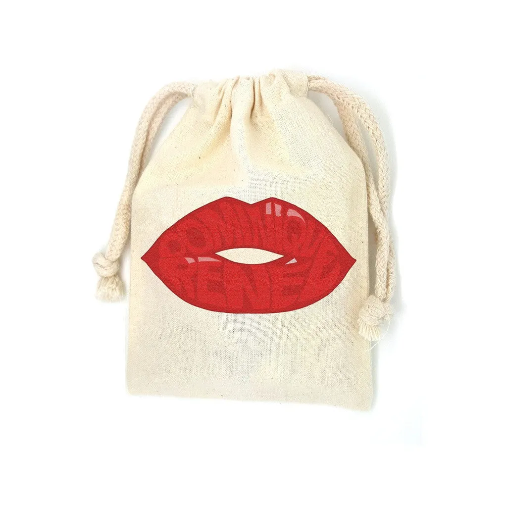 Love me, Love me Necklace
