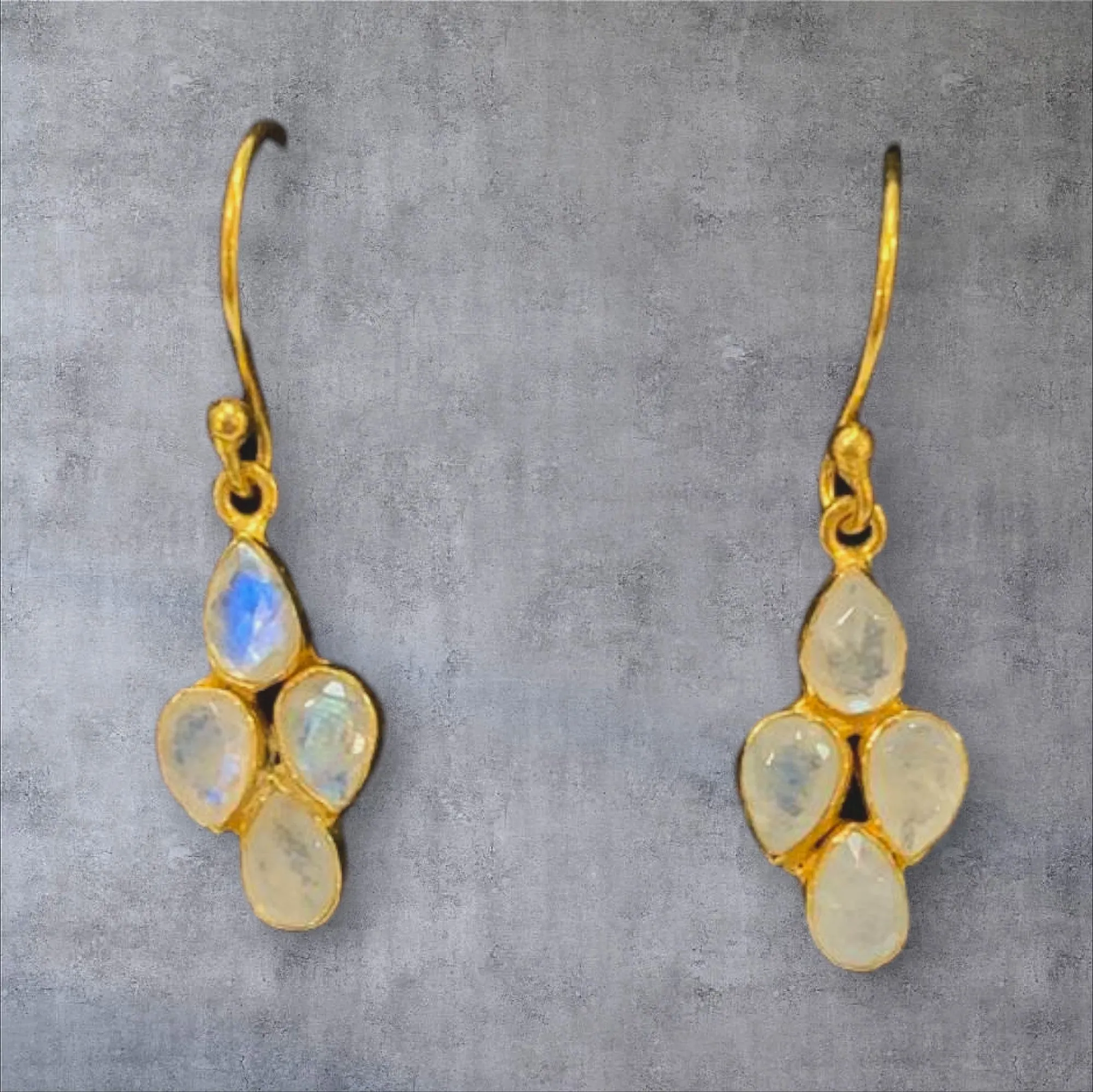 MCJewels - White Moonstone Diamond Shaped Drop Earrings