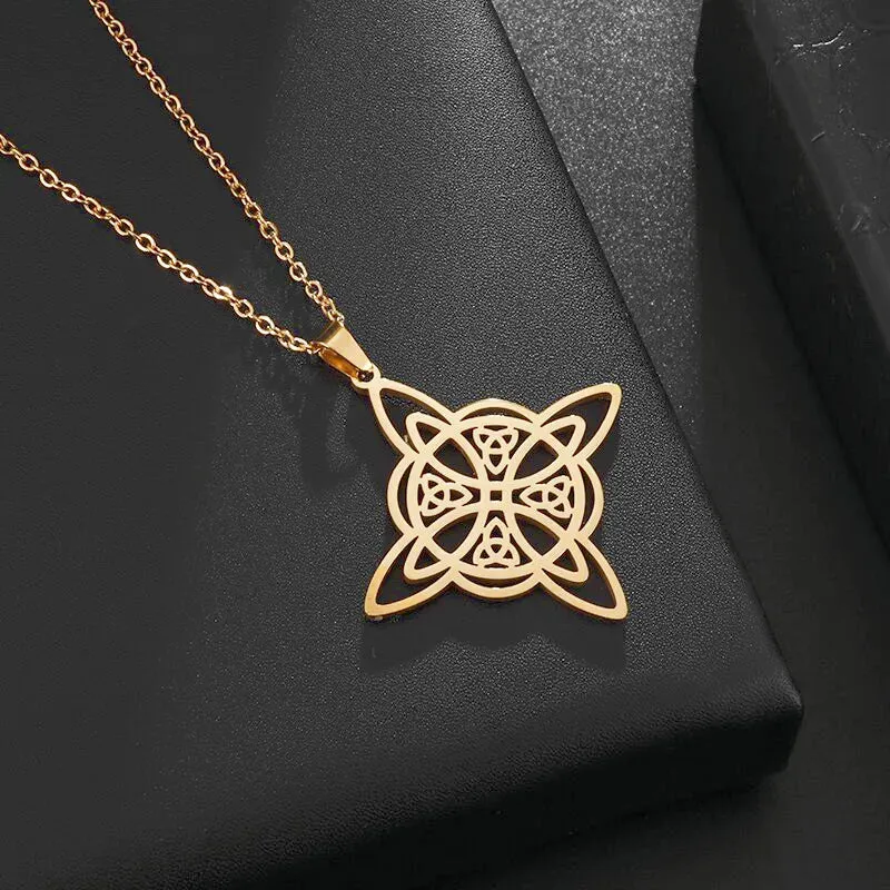 Punk Hip Hop Crescent Nail Pendant Wolf Tooth Leather Rope Necklace Men and Women Fashion Trend Jewelry