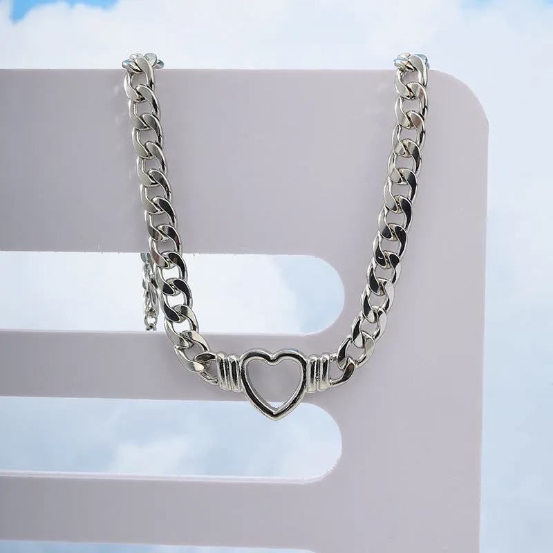 Trendy Retro Hollow Heart Wide Face Necklace - Vienna Verve Collection