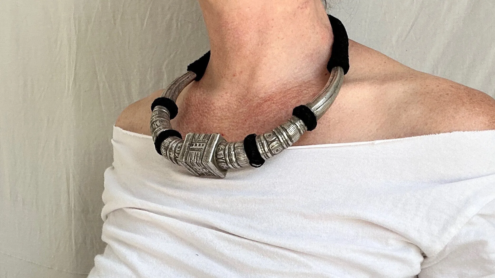 Tribal Necklace. Sterling SIlver. Antique. India. 1021