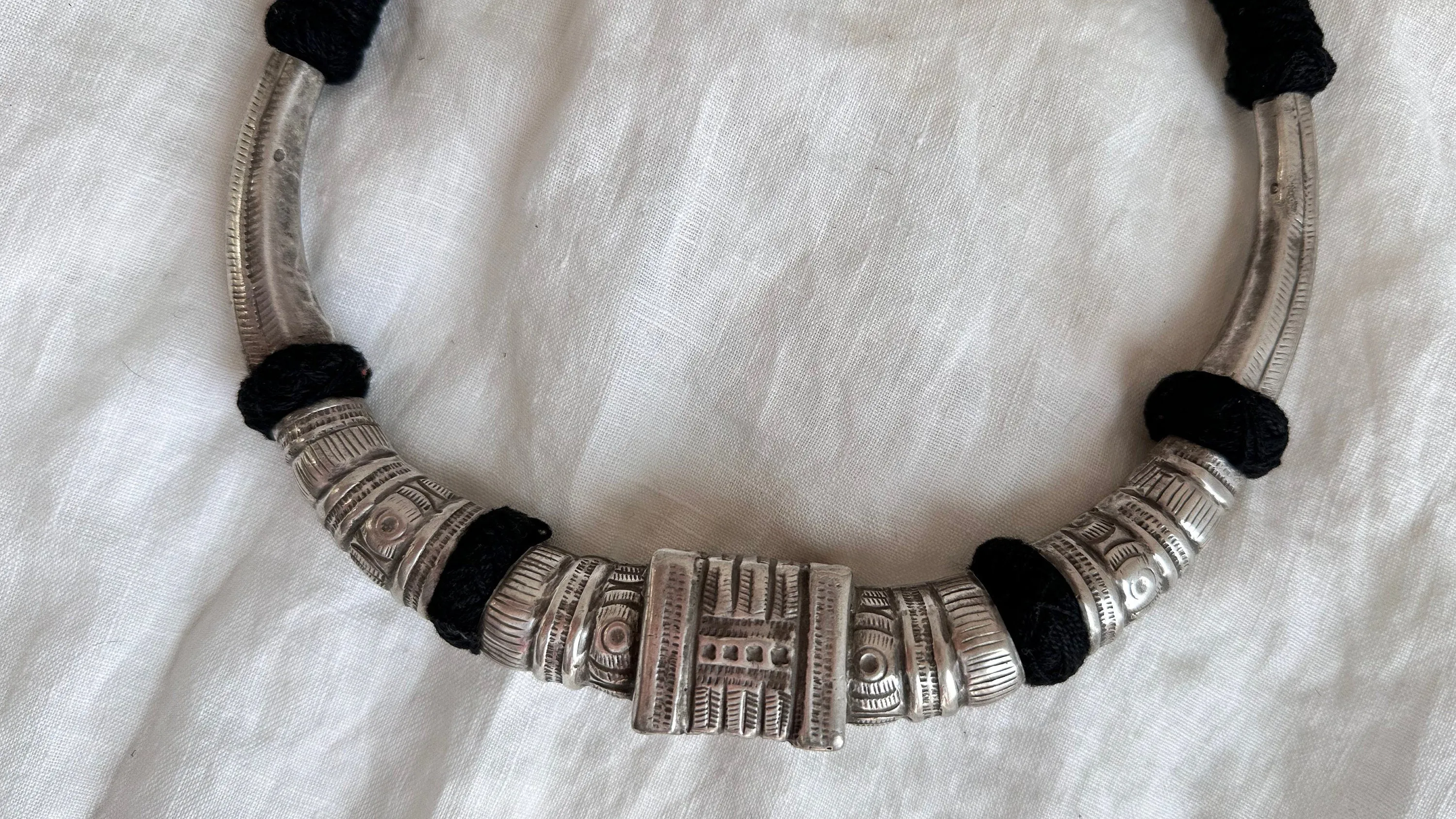 Tribal Necklace. Sterling SIlver. Antique. India. 1021