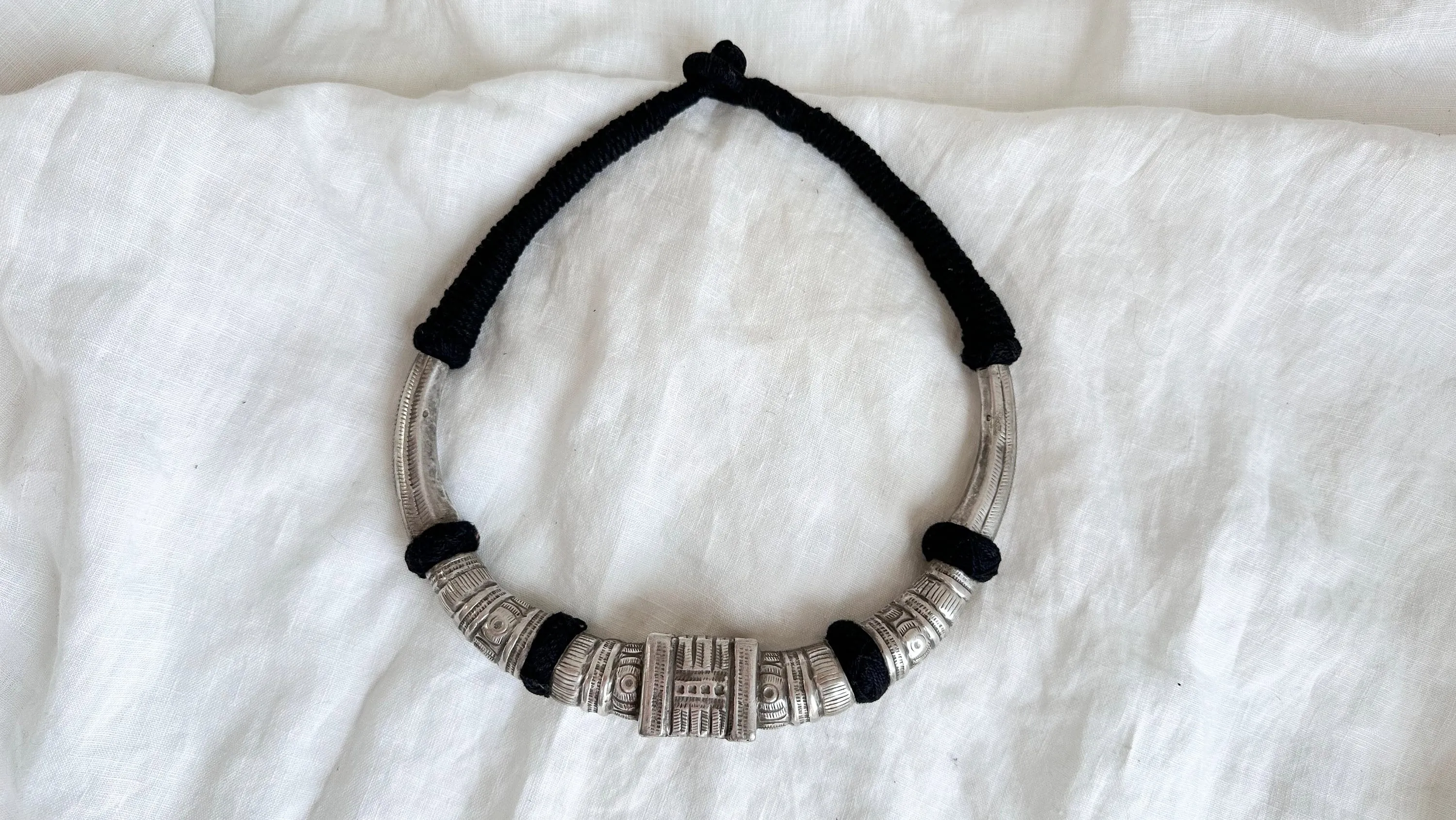 Tribal Necklace. Sterling SIlver. Antique. India. 1021