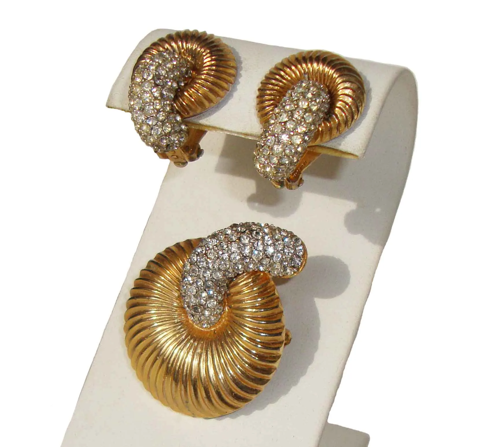 Vintage Mimi di N Demi Parure Floral Rhinestone Brooch & Earrings Set